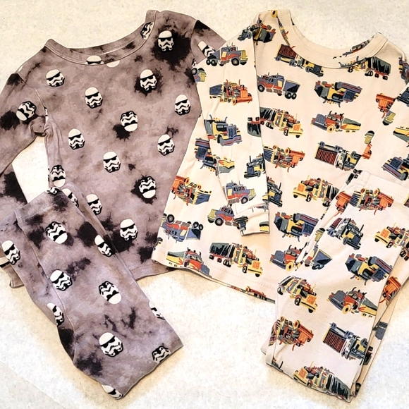 Two pair of snug fitting pajama sets - Picture 1 of 5